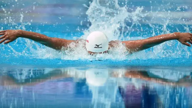 A swimmer in the pool