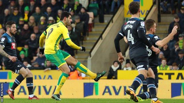 Nelson Oliveira shoots Norwich in front at Carrow Road