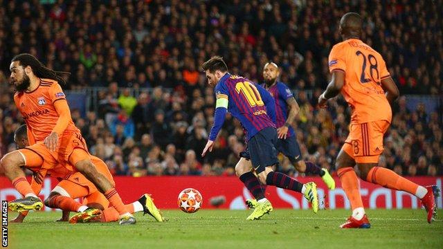 Lionel Messi scores for Barcelona