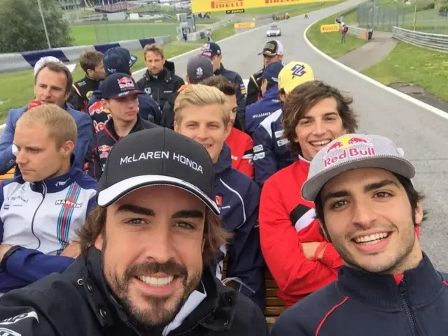 Alonso Selfie