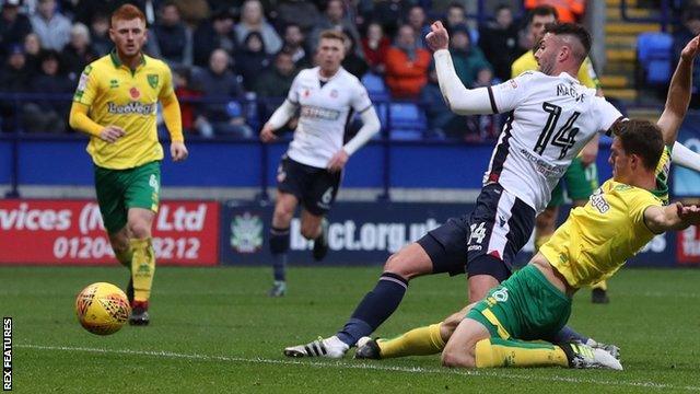 Gary Madine scores for Bolton