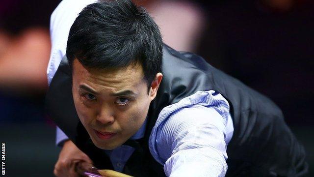 Marco Fu kept his nerve to win