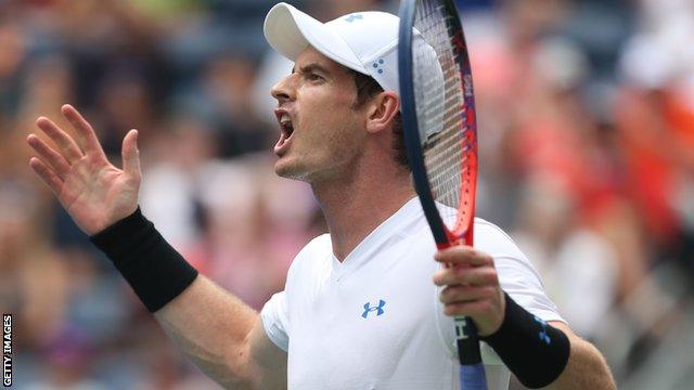 Andy Murray celebrating his first round victory