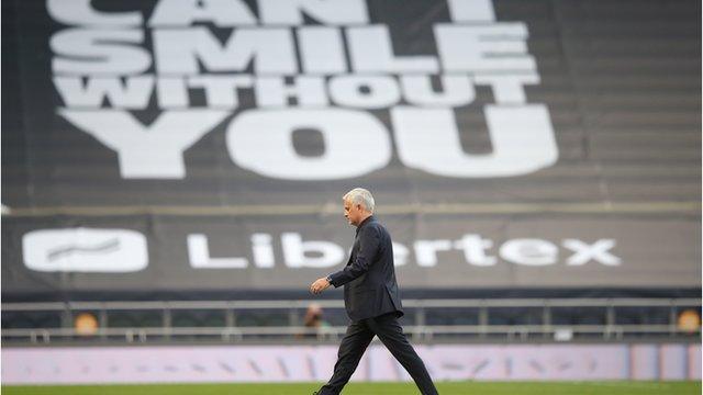 Jose Mourinho leaves the pitch at the end of Tottenham's defeat to Everton