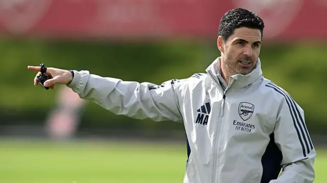 Mikel Arteta during a training session