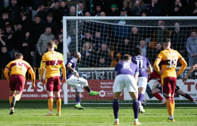 Myziane Maolida scores from the penalty spot