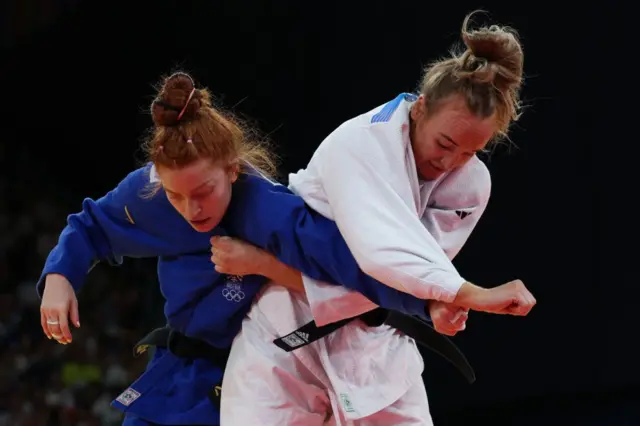  Lucy Renshall (right) in action against Austria's Lubjana Piovesana (left)