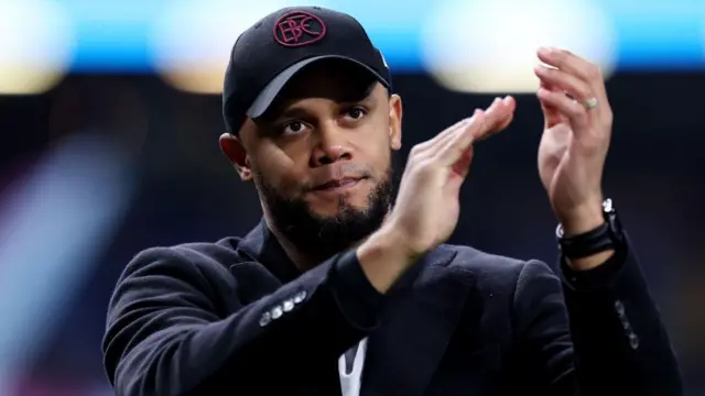 Vincent Kompany applauds fans