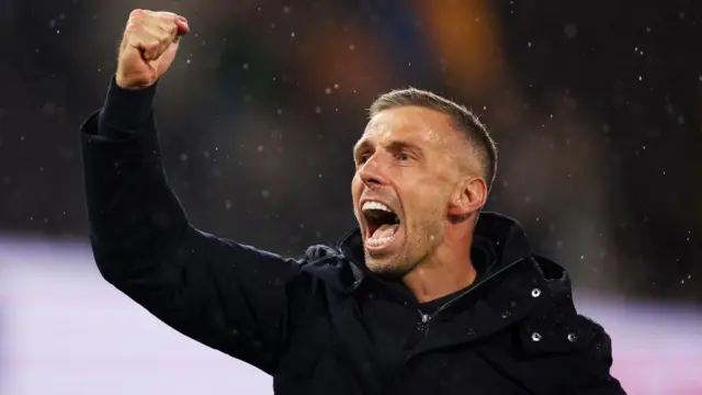 Gary O'Neil, head coach of Wolverhampton Wanderers celebrates victory