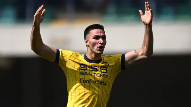 Diego Coppola celebrates goal