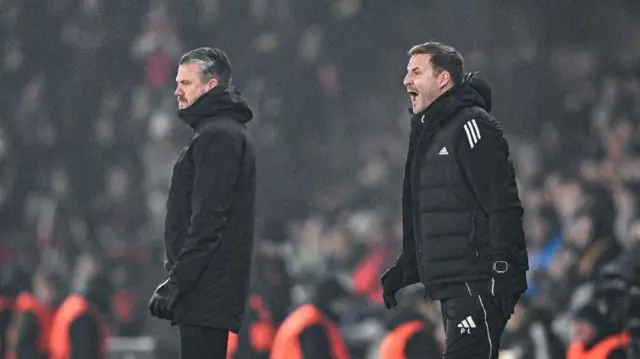 Jimmy Thelin and Peter Leven on the touchline