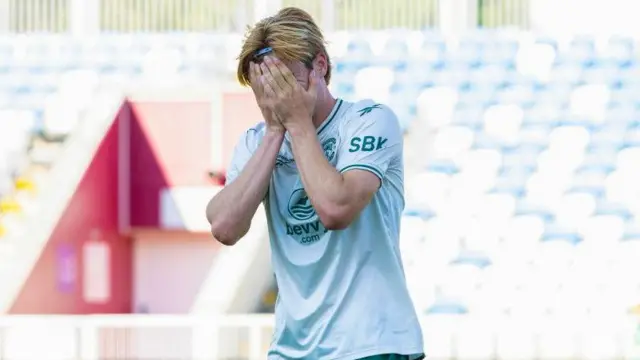 Striker Nathan Lowe missed a couple of chances in Hibs' defeat
