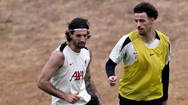 Curtis Jones and Dominik Szoboszlai in Liverpool training