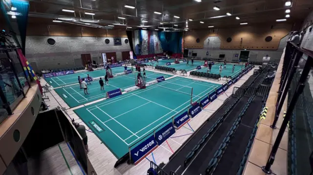 Badminton an Arcaibh