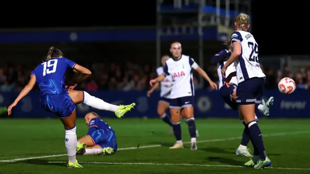 Johanna Rytting Kaneryd scores her first goal