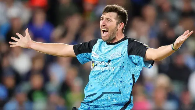 Jamie Overton of Adelaide Strikers appeals for a wicket