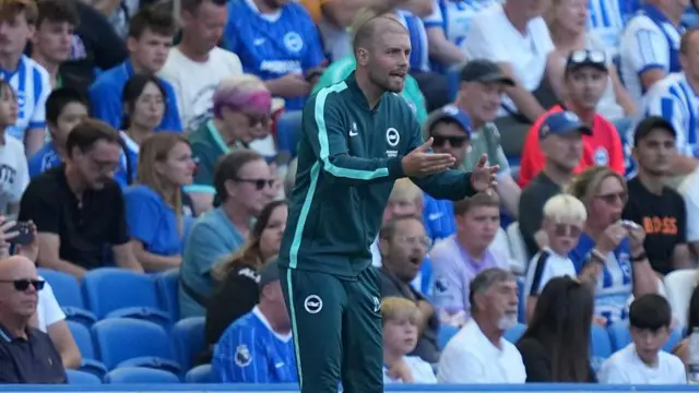 Brighton's German head coach Fabian Hurzeler gestures on the touchline during the friendly pre-season football match between between Brighton and Hove Albion and Roma