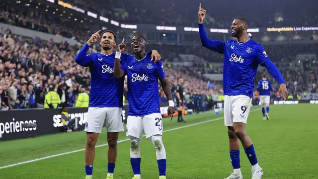 Iliman Ndiaye of Everton celebrates with Idrissa Gueye and Beto.
