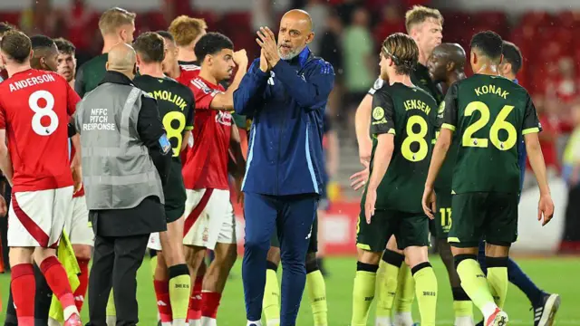 Nuno Espirito Santo applauds Nottingham Forest fans