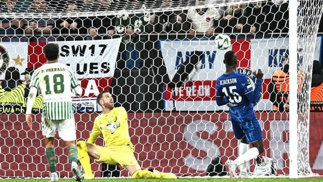 Nicolas Jackson scores for Chelsea