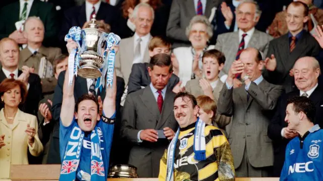 Dave Watson lifts the FA Cup for Everton