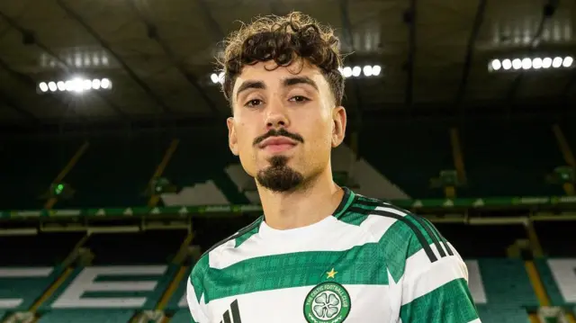 Sebastian Tounekti, Celtic's deadline day signing