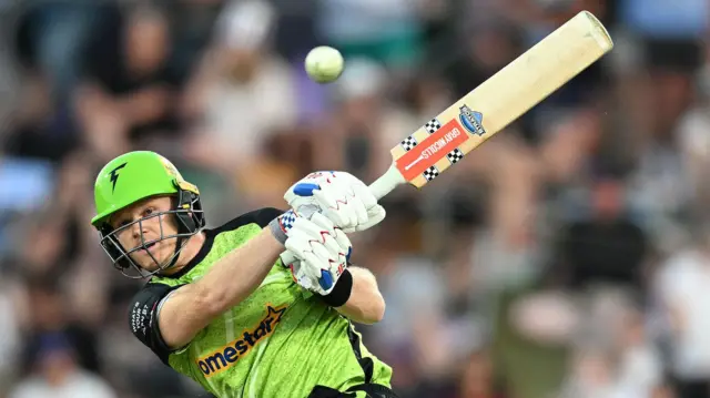 Sam Billings batting for Sydney Thunder