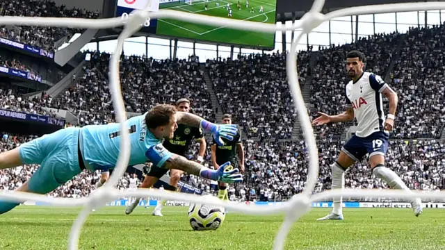 Dominic Solanke scores his first Tottenham goal against Brentford