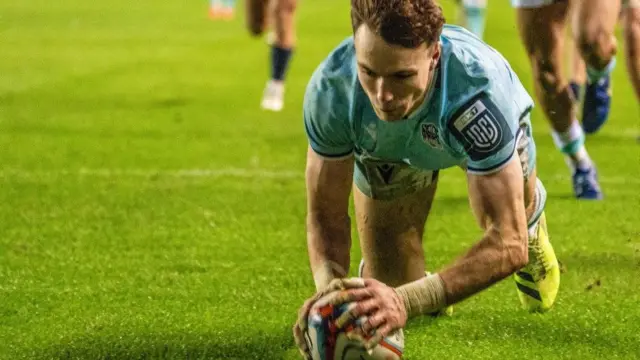 Glasgow Warriors' Jamie Dobie touches down against Edinburgh