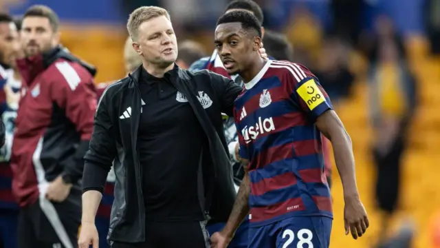 Eddie Howe and Joe Willock