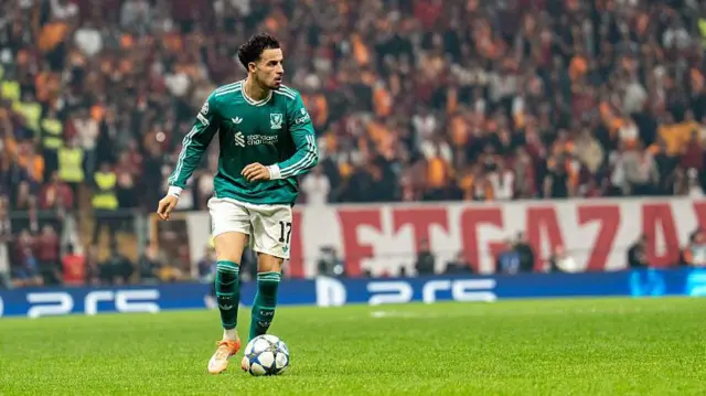 Curtis Jones on the ball against Galatasaray