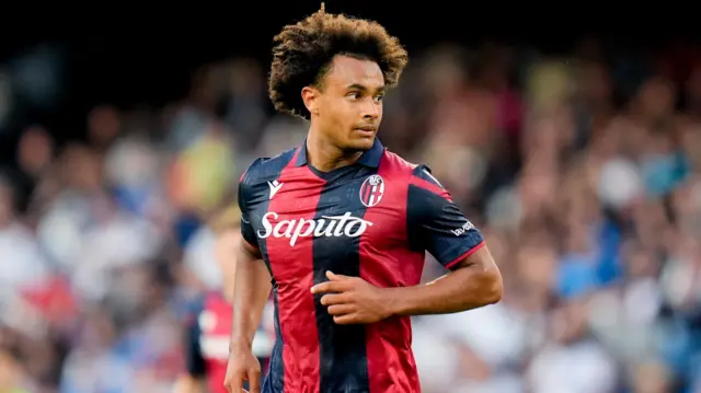 Joshua Zirkzee in action for Bologna