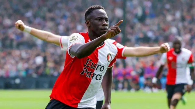 Yankuba Minteh celebrates goal for Feyenoord