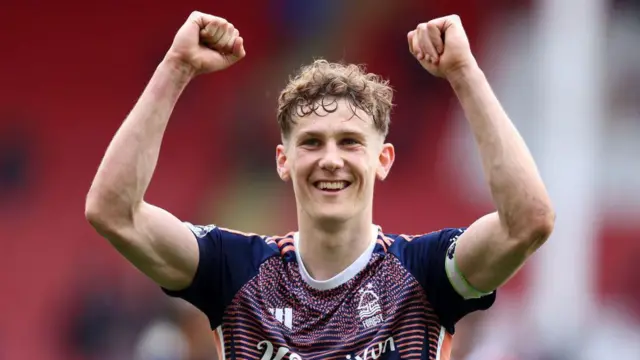 Ryan Yates of Nottingham Forest celebrates victory