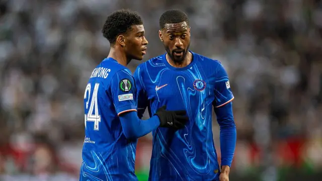 Josh Acheampong and Tosin Adarabioyo during Conference League match between Legia Warszawa and Chelsea in April 2025