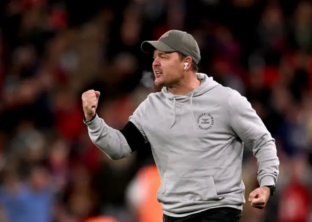 Brian Sorensen celebrates Everton's goal against Liverpool