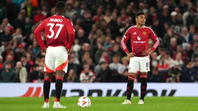 Manchester United players dejected