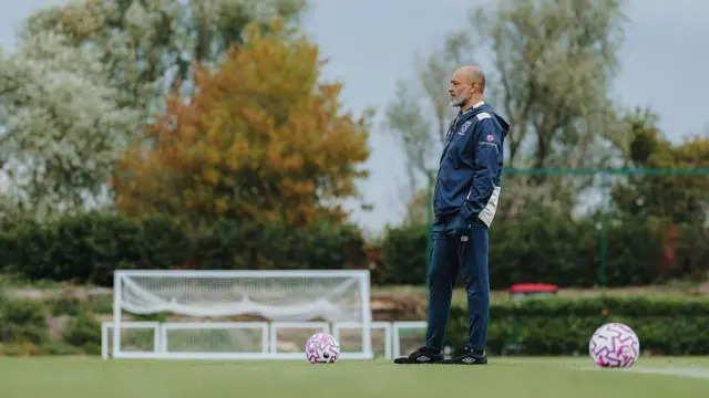 Nuno Espirito Santo takes West Ham training