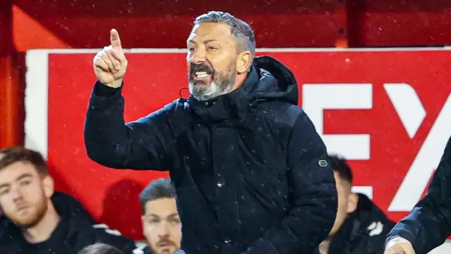 Derek McInnes on the touchline