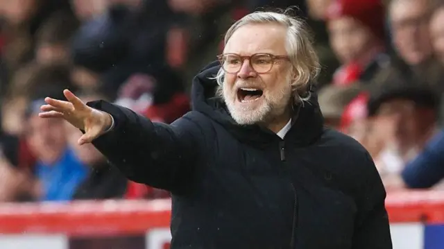 Dundee Manager Steven Pressley during a William Hill Premiership match between Aberdeen and Dundee at Pittodrie Stadium