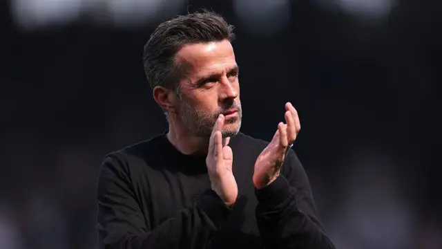Marco Silva applauding