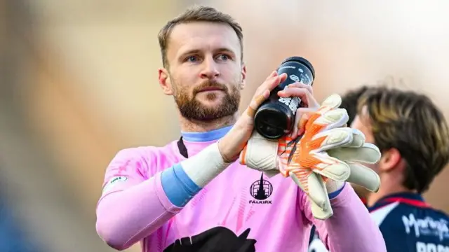 Falkirk goalkeeper Scott Bain