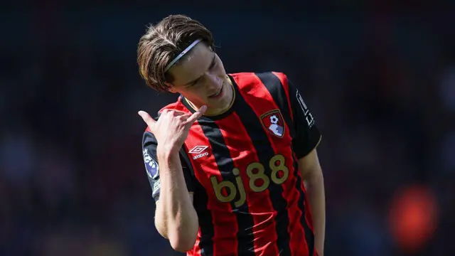 Alex Scott of Bournemouth celebrates 