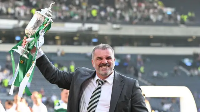 Ange Postecoglou lifts the Scottish Cup