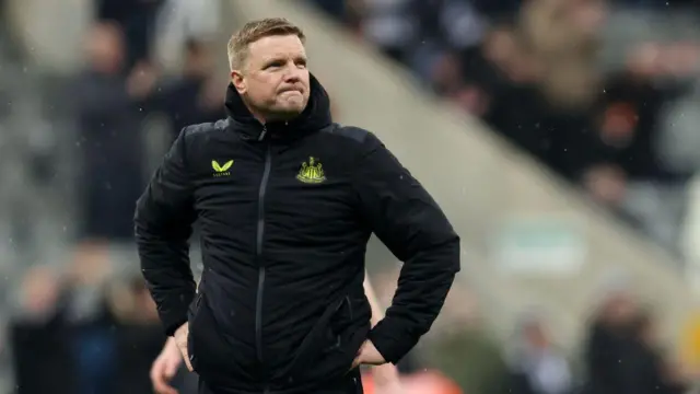 Eddie Howe looks dejected