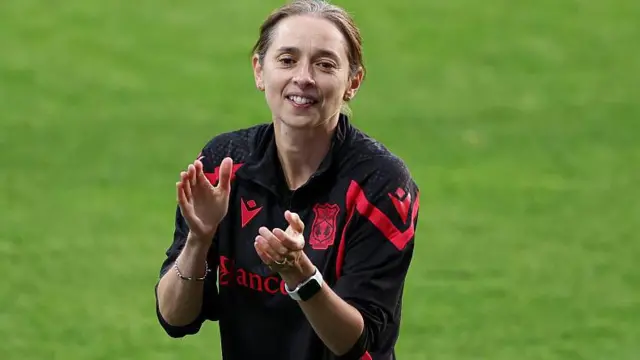 Wrexham Women boss Jenny Sugarman applauds supporters