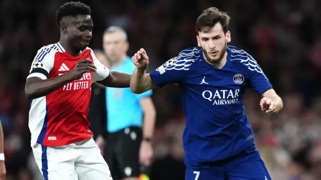 Arsenal vs Paris St-Germain action