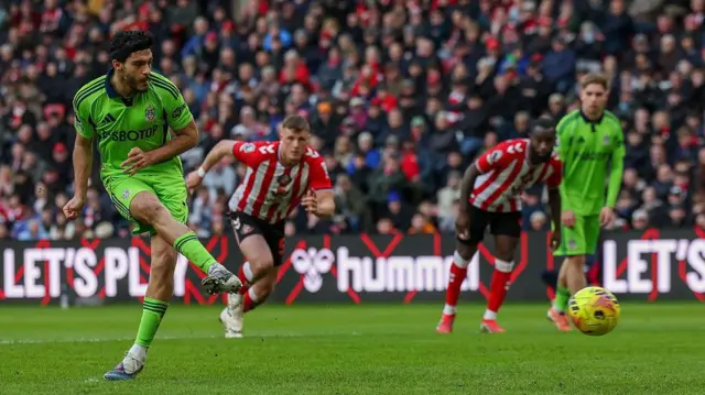 Raul Jimenez scoring a penalty for Fulham at Sunderland