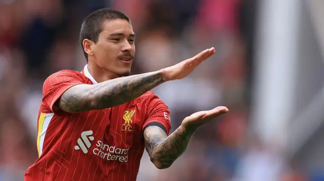 Darwin Nunez celebrates like the late Diogo Jota did for Liverpool