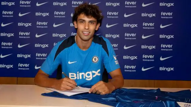 Joao Felix signs his Chelsea contract